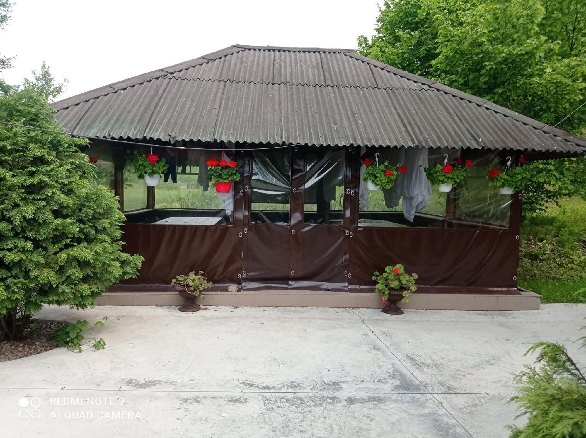 Pensiunea Valea Toplitei Rosia Exterior foto